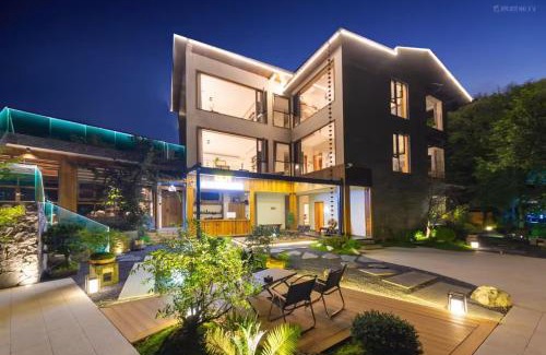 Dujiangyan Cabin | M Country Road 山行野奢影院温泉民宿
