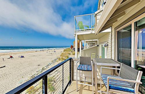 Rockaway Beach Apartment | M & M Beach Nest