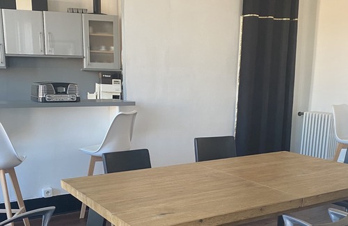 Saint - Aubin - Dupuy Bed & Breakfast | M's apartment