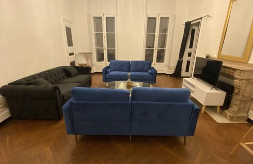 Saint - Aubin - Dupuy Bed & Breakfast | M's apartment