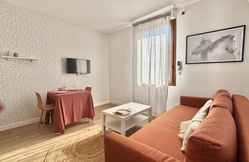 Ambilly Apartment | M115 Marquer charmant T2 avec Parking, aux portes de la douane de Moillesulaz