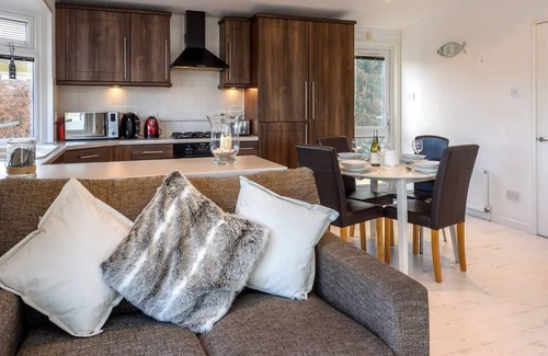 Mynytho Ski Chalet | M23 The Warren in the beautiful Pwllheli