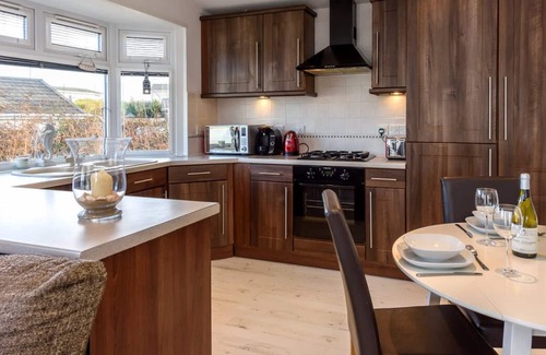 Mynytho Ski Chalet | M23 The Warren in the beautiful Pwllheli