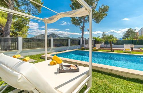 Alcudia Ski Chalet | M353 Ibiza by Mallorca Villa Selection