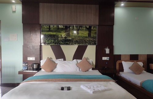 Alipurduar Hotel | Maa Greenery View