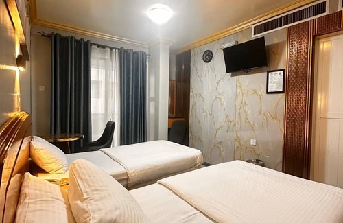 Al Sabkha Hotel | Maaeen Hotel