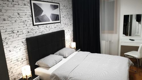 Medijana Apartment | Mac Aviator City Center Two Double Bed Apartment