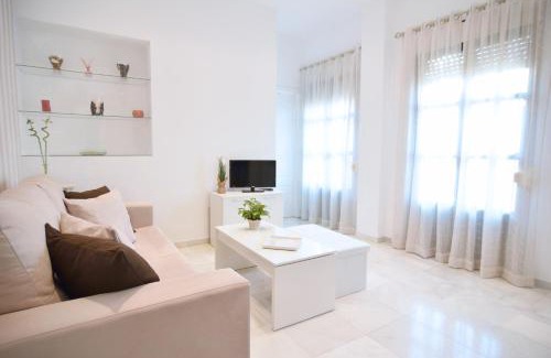 Doctor Barraquer-Grupo Renfe-Policlinico Apartment | Macarena Home