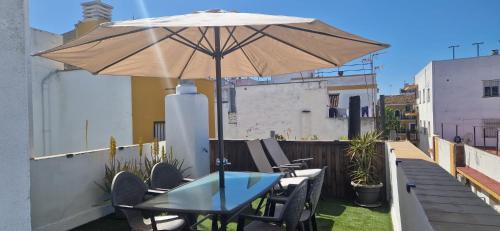 Doctor Barraquer-Grupo Renfe-Policlinico Apartment | Macarena Home