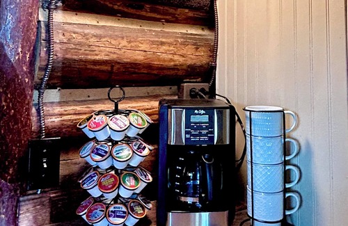 Island Park Cabin | MACK'S INN area-walk to the river & restraunts!Just 23 miles to WEST YELLOWSTONE