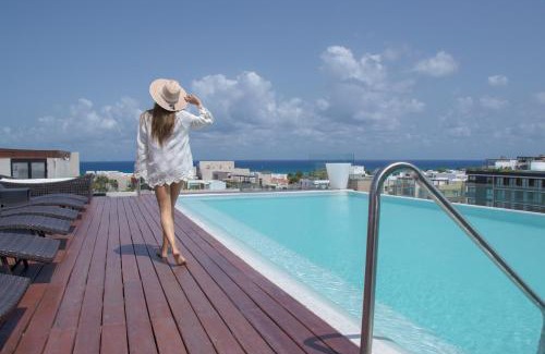 Luis Donaldo Colosio Hotel | Macondo Quinta Avenida Residences