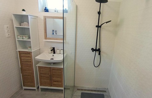 Angyalfold House | Madarász 7 Deluxe Vendégház
