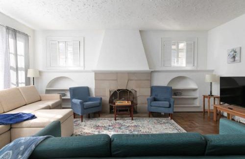Montgomery House | Maddie's Manor- Capitol Heights- Mins to Everything
