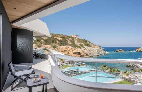 Agia Pelagia Villa | Made By The Sea Villas 17 BDRM