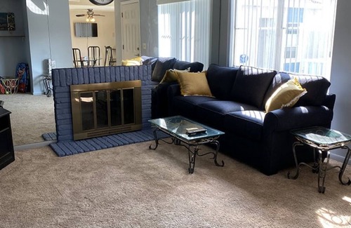 Madeira Beach Condo | Madeira Beach Yacht Club - best King Size Bedroom and 2min walk to beach and.