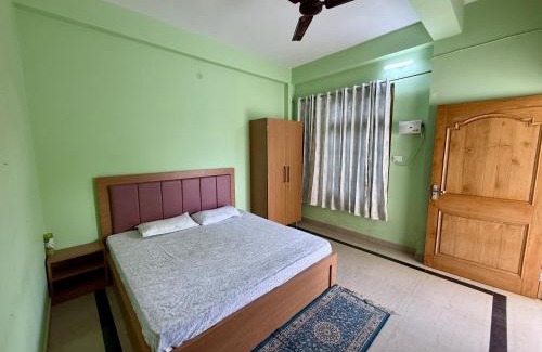 Varanasi Apartment | Madhuraj Villa Homestay