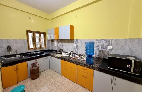 Varanasi Apartment | Madhuraj Villa Homestay