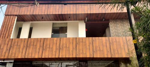 Mathura Hotel | Madhusudan Farms