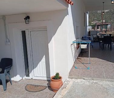 Leonidio Apartment | Madou house