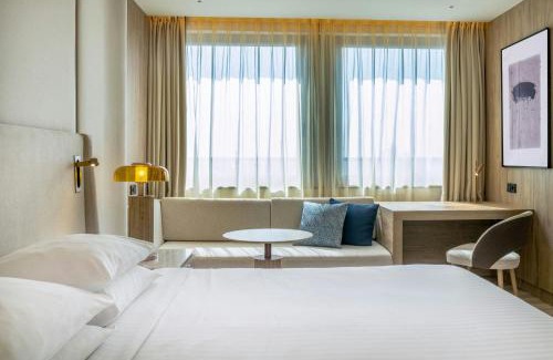 Malasana Hotel | Madrid Marriott Hotel Princesa Plaza