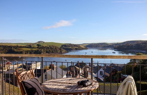Salcombe House | Magdala - 5 BR property Sleeps 10 w/stunning views