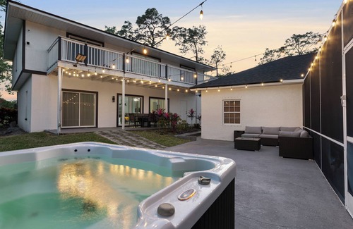 Naples House | Magical Naples Retreat – 5BR, Pool, Hot Tub & More!