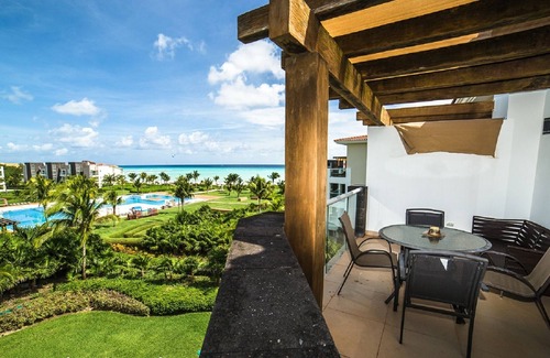 Puerto Juarez Apartment | Magical PENTHOUSE, truly a hidden gem! Private beach, gym, spa and restaurants!