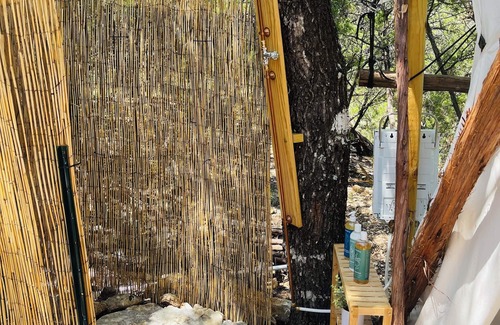 Cross Mountain RV Rental | Magical Stargazing Retreat on 11 Acres in San Antonio Estrella 1