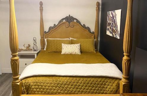Chase Apartment | Magical Themed Decor! Pets Welcome! 3 Bedrooms
