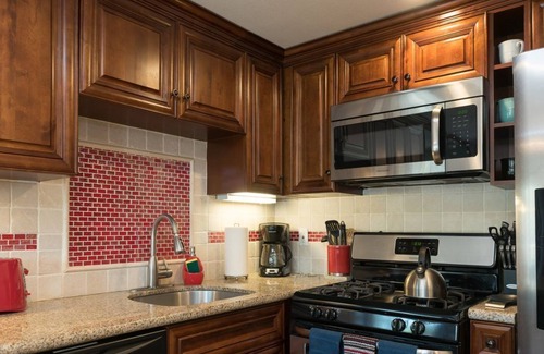 Hermosa Village House | Magicway Villas + Micky's Playground + CLOSEST WALK TO DISNEY + 3 POOLS & SPA