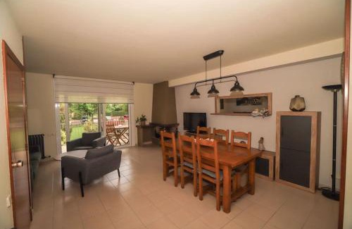 Sant Joan de Les Abadesses Apartment | Magnífic dúplex amb doble terrassa