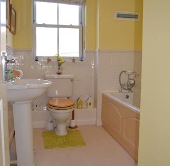 Shaldon House | Magnet Cottage