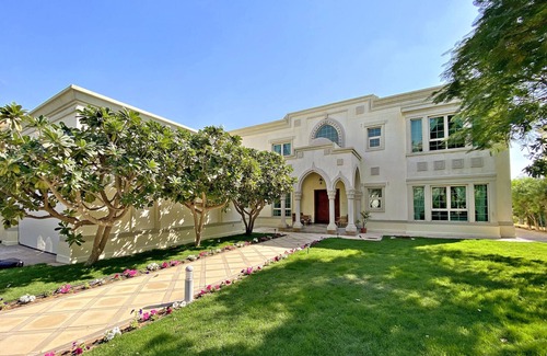 Dubai Villa | Magnificent 5 BD Villa