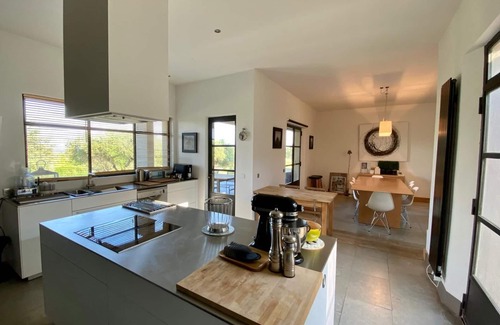 Uzes Villa | Magnificent 6-person architect-designed villa in Uzès with private pool & large garden.