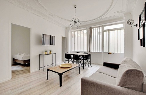 Quartier de Rochechouart Apartment | Magnificent apartment - 2BR/6P - Rochechouart