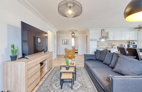 Secteur 3 Apartment | Magnificent apartment, 4 bedrooms, fiber wifi