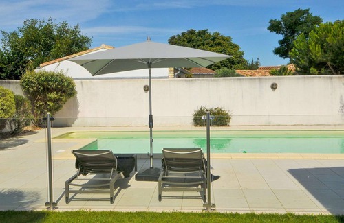 Le Bois-Plage-en-Re House | Magnificent villa with pool and private parking
