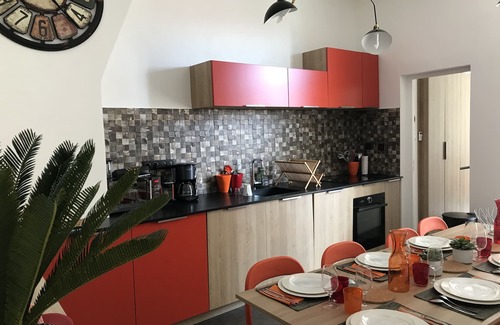 1st Arrondissement Apartment | Magnificent furnished 4 *, LES FLORALIES, 200m from La Canebière, air-conditioned