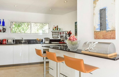 San Jose Villa | Magnificent holiday home with view