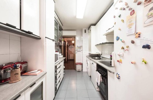 Barajas Apartment | MAGNIFICENT HOUSE WITH GARDEN IN MADRID 10 PAX - WIFICasa with garden VT353