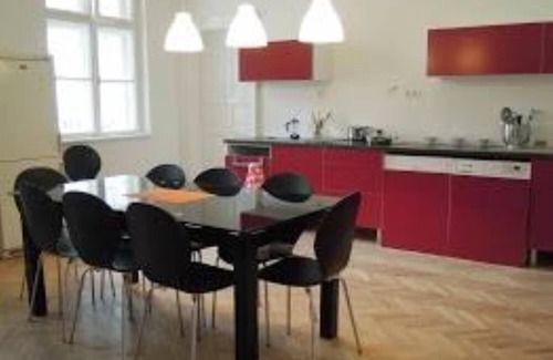Nepszinhaz negyed Apartment | Magnificent new apartment - 5 bedrooms 3 bathrooms