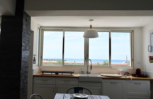 Valras-Plage Villa | MAGNIFICENT SEA FRONT VILLA