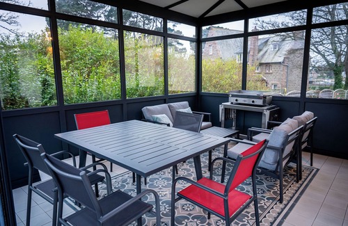 Perros-Guirec Villa | Magnificent seafront villa on the Pink Granite Coast