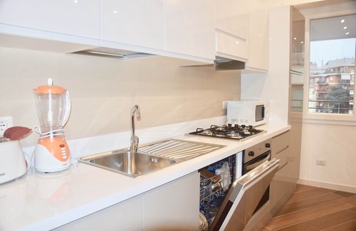 San Giovanni Apartment | MAGNIFICENT TERRACE IN SAN GIOVANNI - X 6 - WIFI, AIR CONDITIONING