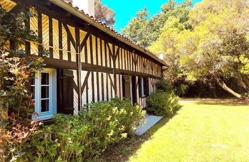 Lit-et-Mixe House | Magnificent vacation home in the forest - Swimming pool - 10 min from the beach
