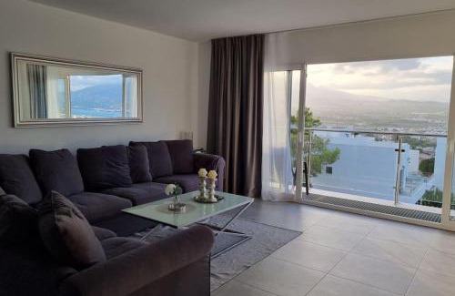 El Albir House | Magnificent view and pool