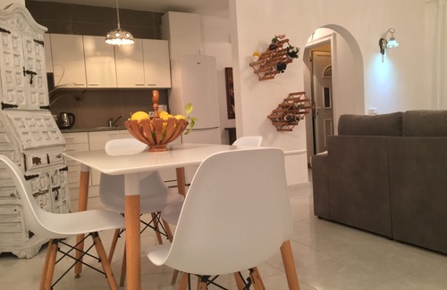 Empuriabrava Ski Chalet | Magnificent villa with pool Empuriabrava