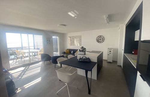 Marseillan Apartment | Magnifique Appartement Avec une vue Paradisiaque sur L'étang de Thau