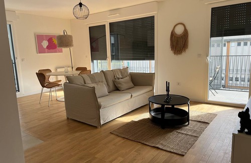 Clichy Apartment | Magnifique Appartement de 88m2 Avec Terrasse sur Clichy a 5 min de Paris 17 eme
