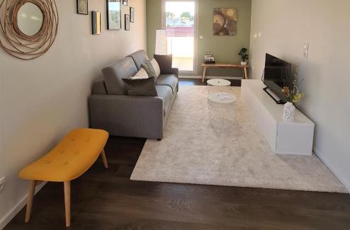 Istres Apartment | Magnifique appartement neuf au centre d'Istres
